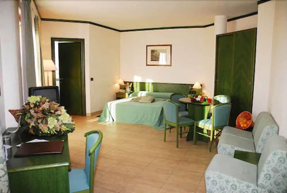 Park Hotel Imperatore Adriano Тиволи Екстериор снимка