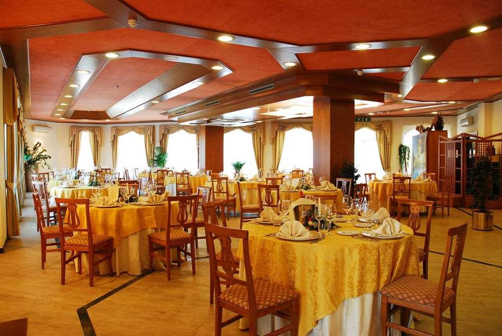 Park Hotel Imperatore Adriano Тиволи Ресторант снимка